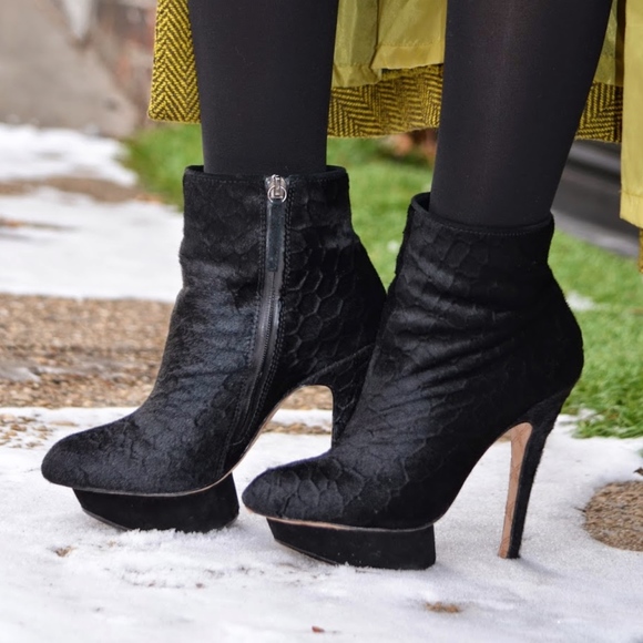 L.A.M.B. NOSS EMBOSSED FUR PEDASTAL PLATFORM STILLETTO BOOTIE - Picture 1 of 9